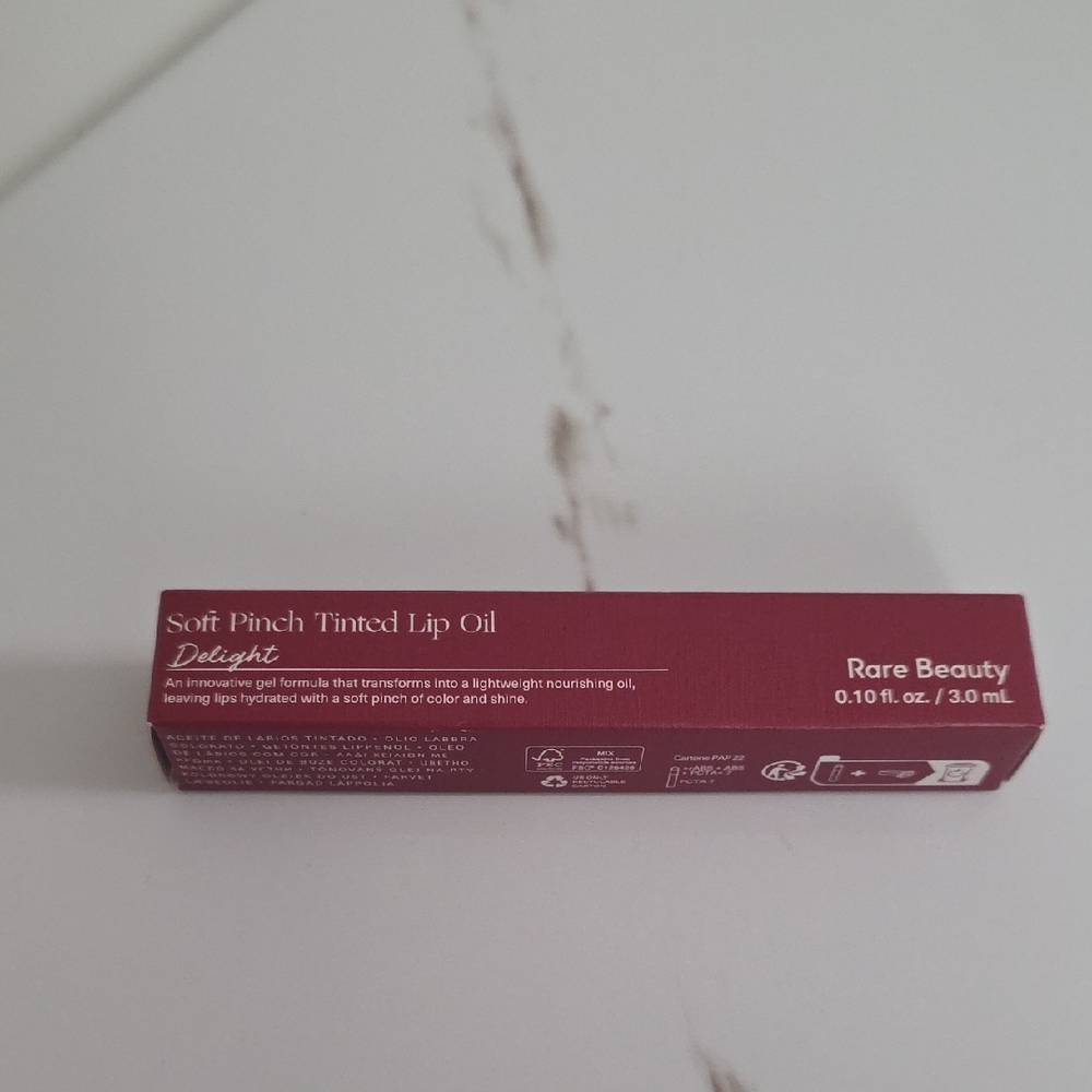 NIB- Rare Beauty Soft Pinch Tinted Lip Oil - Delight